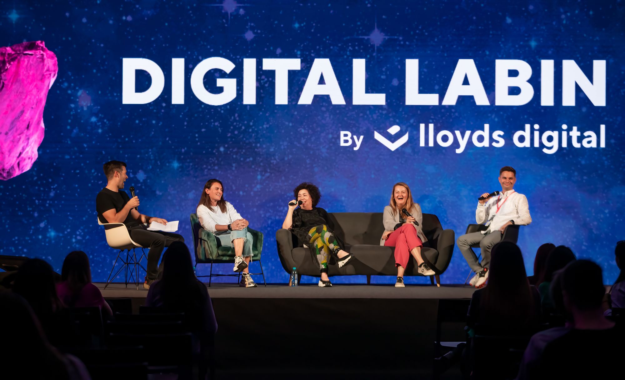 Picking Tech Conference that Unites All Digital Perspectives