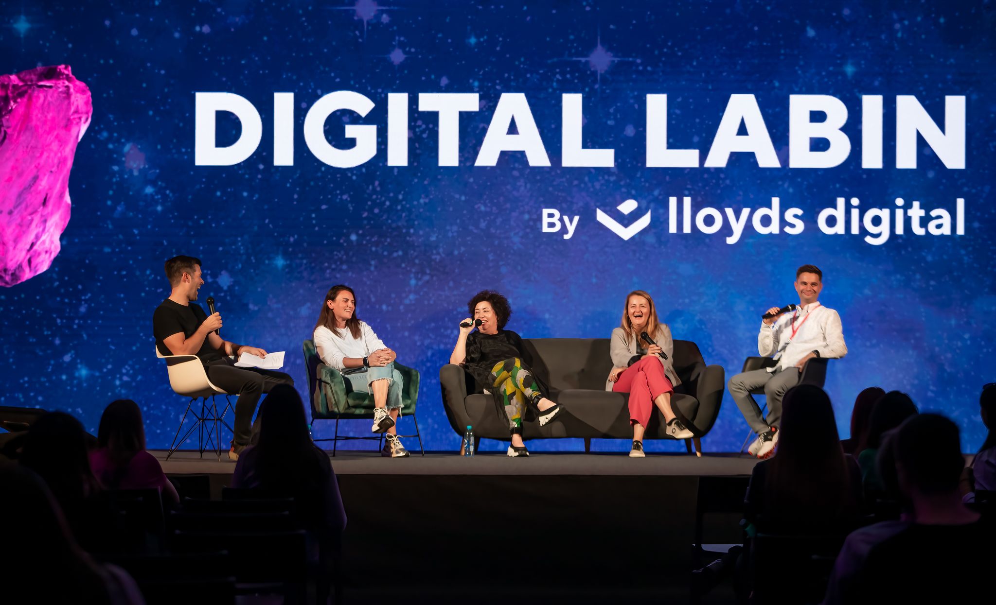 Picking Tech Conference that Unites All Digital Perspectives